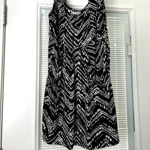 Black and White Bubble Dress with Pockets
